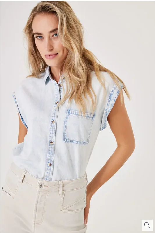 G. 30239 Denim Shirt